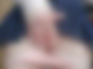 NaughtyBlooms's Live Sex Cam Show