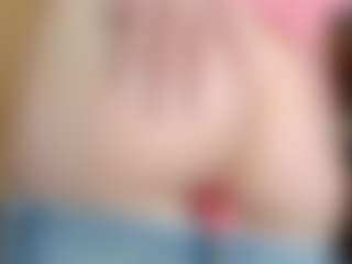 NaughtyBlooms's Live Sex Cam Show