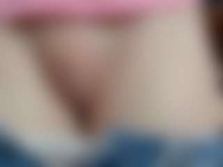 NaughtyBlooms's Live Sex Cam Show