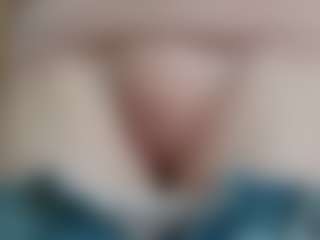 NaughtyBlooms's Live Sex Cam Show