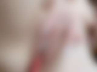 NaughtyBlooms's Live Sex Cam Show