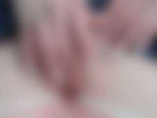 Live cam show with NaughtyBlooms - Blonde Hair on Fling VIP Chat