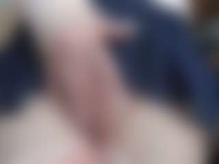 NaughtyBlooms's Live Sex Cam Show
