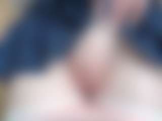 NaughtyBlooms's Live Sex Cam Show