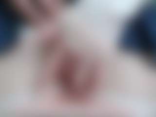 Live cam show with NaughtyBlooms - Hairy Pussy on Camsoda