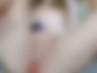 NaughtyBlooms's Live Sex Cam Show