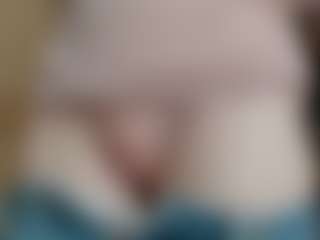 Live cam show with NaughtyBlooms - Facial Piercings on EXY
