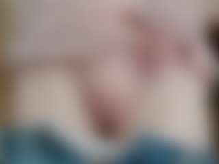 Live cam show with NaughtyBlooms - Small Tits on UwU Esports