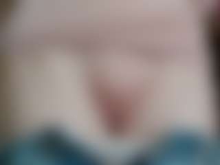 Live cam show with NaughtyBlooms - Blonde Hair Shaved Pussy on UwU Esports