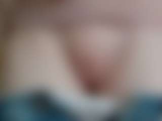 Live cam show with NaughtyBlooms - Ass Bouncing on CamSextacy