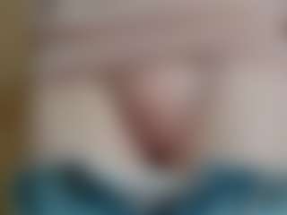 Live cam show with NaughtyBlooms - Small Tits on Lustler