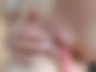 NaughtyBlooms's Live Sex Cam Show