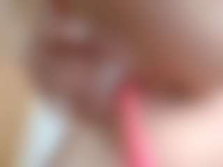 NaughtyBlooms's Live Sex Cam Show
