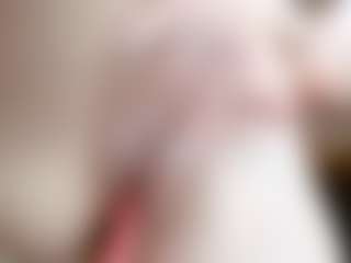 NaughtyBlooms's Live Sex Cam Show
