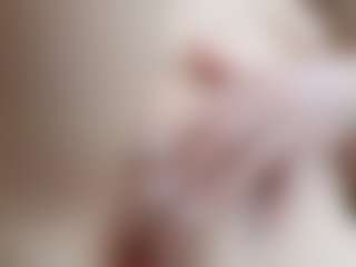 NaughtyBlooms's Live Sex Cam Show