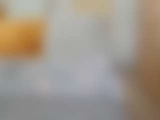 NaughtyBlooms's Live Sex Cam Show