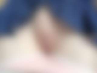 NaughtyBlooms's Live Sex Cam Show
