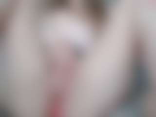 NaughtyBlooms's Live Sex Cam Show