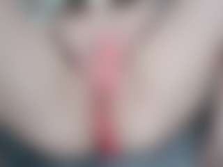 NaughtyBlooms's Live Sex Cam Show