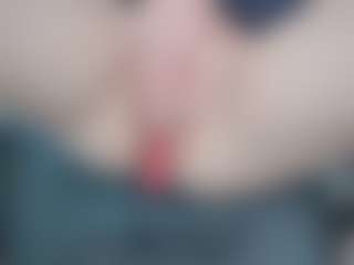 NaughtyBlooms's Live Sex Cam Show