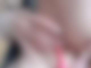 NaughtyBlooms's Live Sex Cam Show