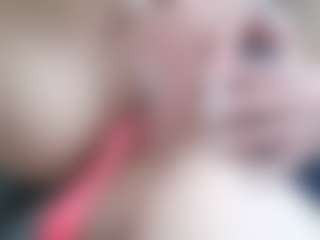 NaughtyBlooms's Live Sex Cam Show