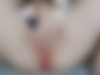 NaughtyBlooms's Live Sex Cam Show