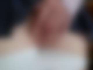 NaughtyBlooms's Live Sex Cam Show