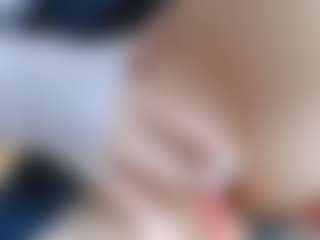 NaughtyBlooms's Live Sex Cam Show
