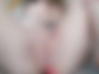 NaughtyBlooms's Live Sex Cam Show
