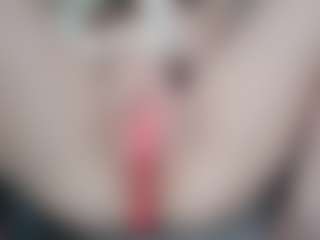NaughtyBlooms's Live Sex Cam Show