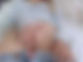 NaughtyBlooms's Live Sex Cam Show