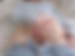 NaughtyBlooms's Live Sex Cam Show