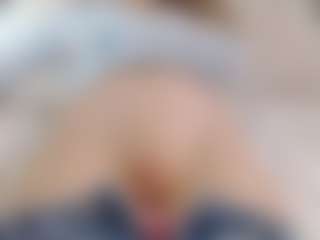 NaughtyBlooms's Live Sex Cam Show