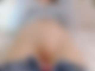 NaughtyBlooms's Live Sex Cam Show