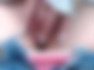 NaughtyBlooms's Live Sex Cam Show
