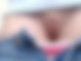 NaughtyBlooms's Live Sex Cam Show