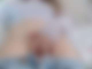 NaughtyBlooms's Live Sex Cam Show
