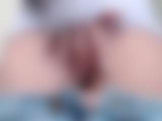 NaughtyBlooms's Live Sex Cam Show