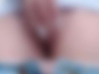 NaughtyBlooms's Live Sex Cam Show