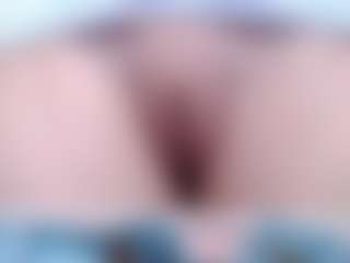 NaughtyBlooms's Live Sex Cam Show