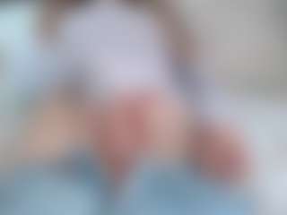 NaughtyBlooms's Live Sex Cam Show