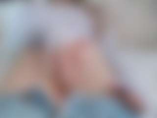 NaughtyBlooms's Live Sex Cam Show
