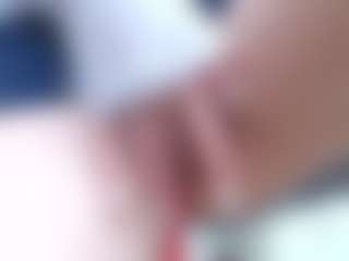 NaughtyBlooms's Live Sex Cam Show