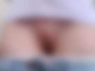 NaughtyBlooms's Live Sex Cam Show