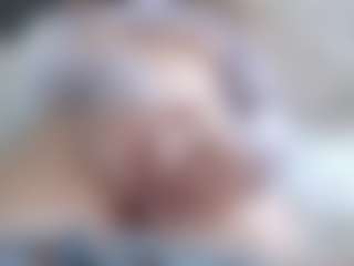 NaughtyBlooms's Live Sex Cam Show