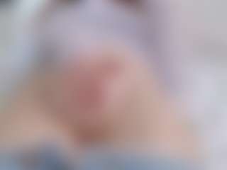 NaughtyBlooms's Live Sex Cam Show