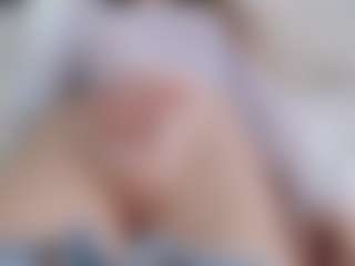 NaughtyBlooms's Live Sex Cam Show