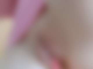 NaughtyBlooms's Live Sex Cam Show