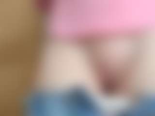Live cam show with NaughtyBlooms - Blonde Hair on TeamSkeetLive
